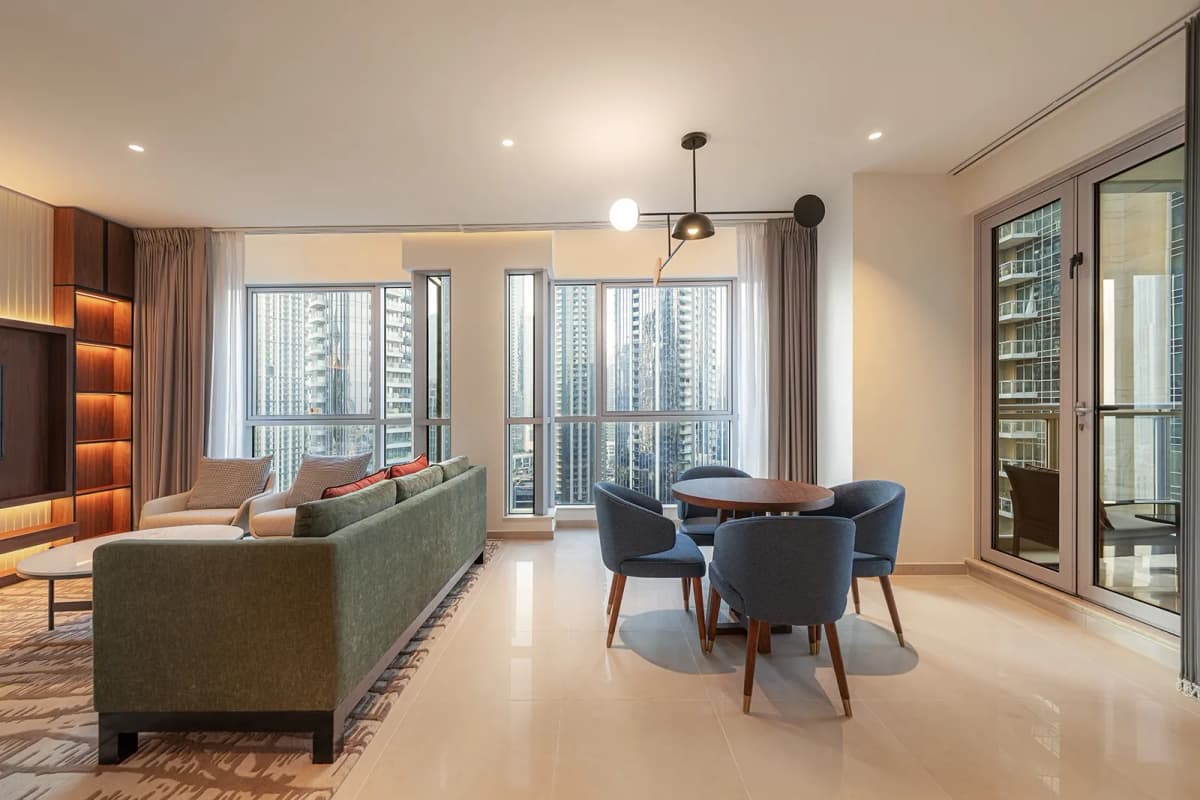 1 Bedroom King Suite Balcony Pool and Fountain View