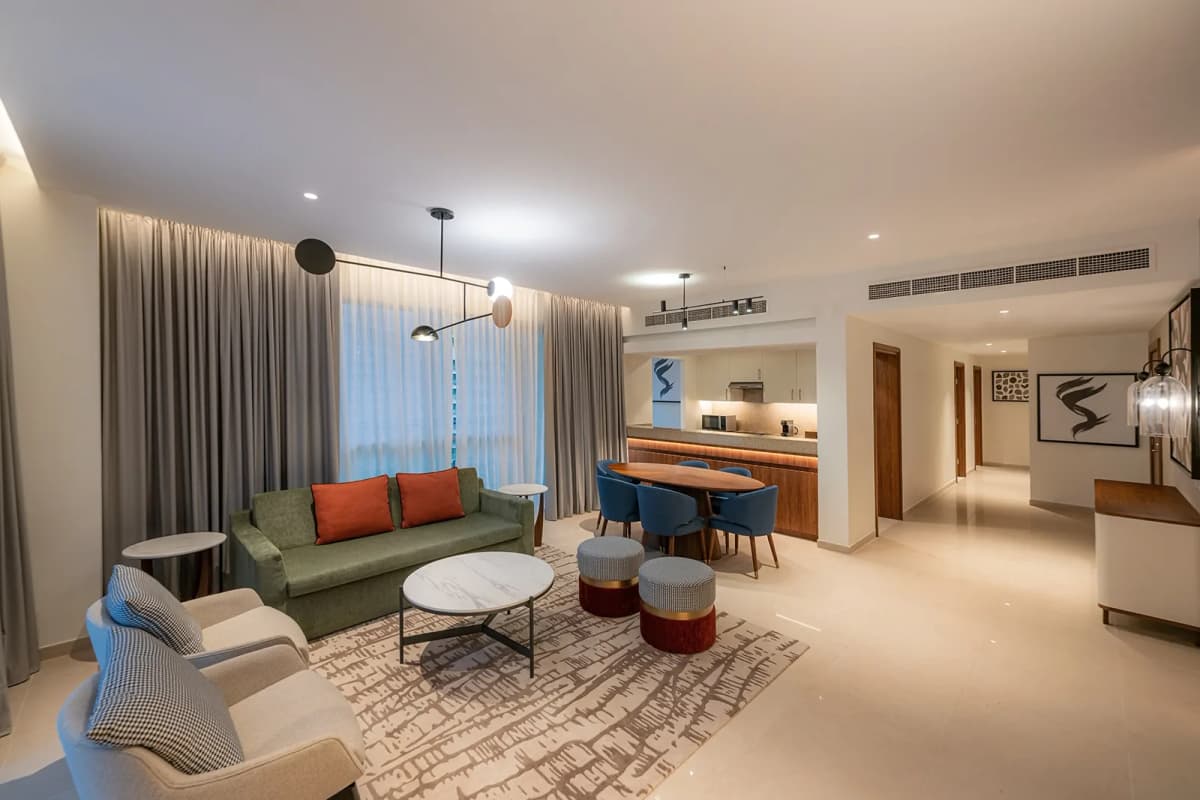 2 Bedroom King & Twin Suite Balcony Panoramic Burj Khalifa and Fountain View